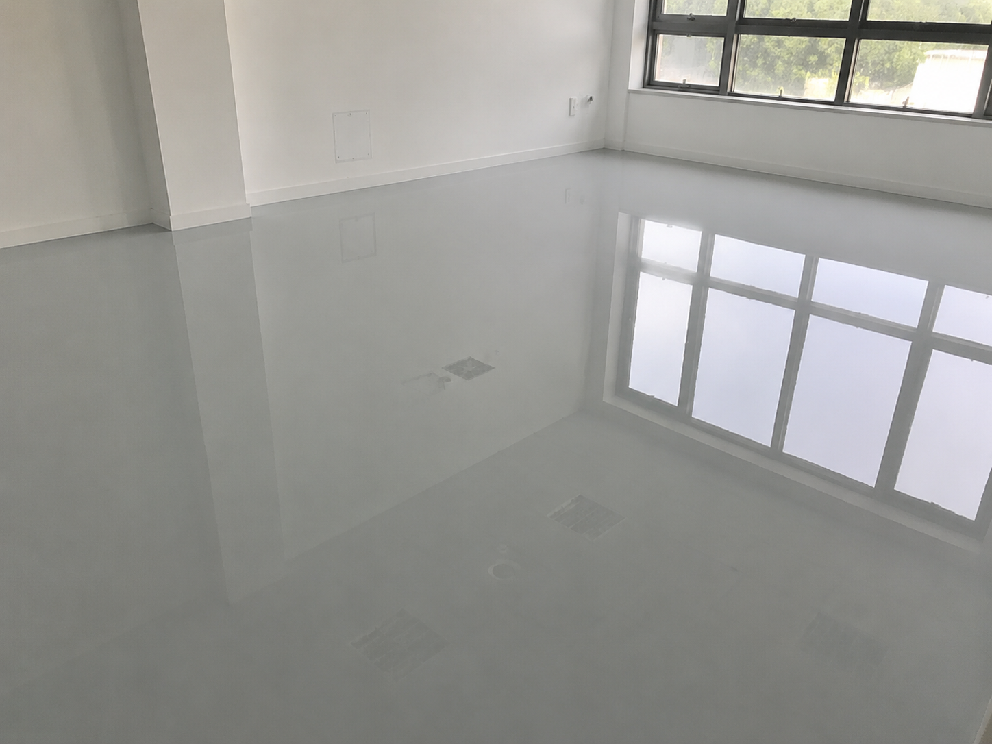 Hoàn thiện sàn Epoxy phủ mỏng tại Suzhou Keli Technology